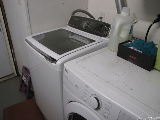 Interior, Washer