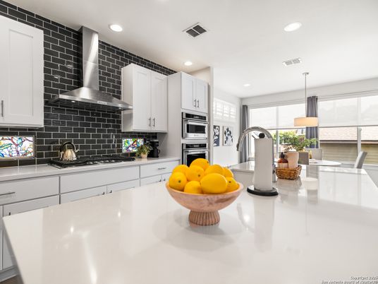 Dining room, Interior, Kitchen, Pendant Lights, Recessed Lighting, Stainless Steel Appliances