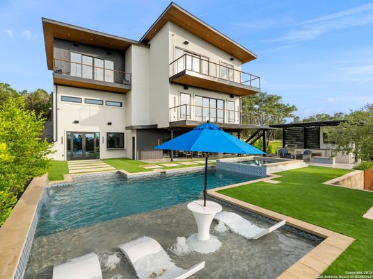 Backyard, Exterior, Pool