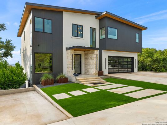 Attached, Exterior, Facade, Modern