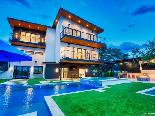 Backyard, Exterior, Pool