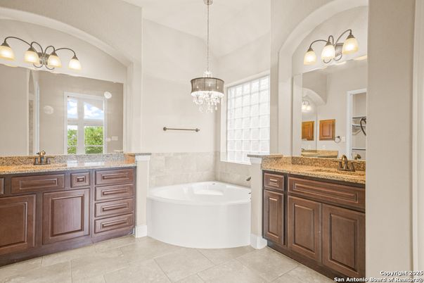 Bathroom, Dual Sink Vanities, Interior, Pendant Lights