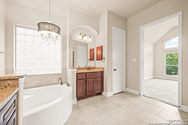 Bathroom, Chandelier, Interior, Pendant Lights