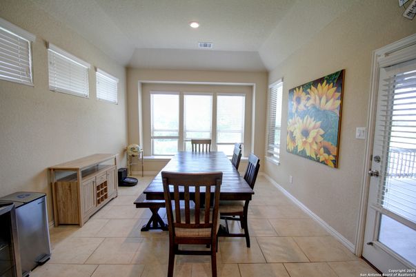 Dining room, Interior, Recessed Lighting