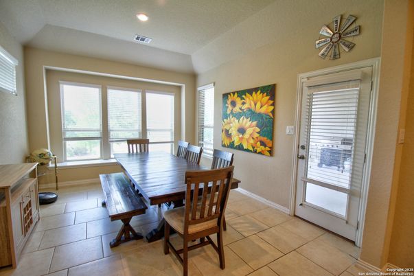 Dining room, Interior, Recessed Lighting