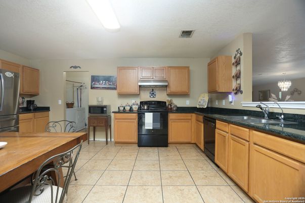 Chandelier, Interior, Kitchen