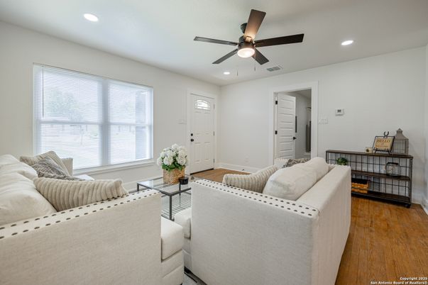 Interior, Living room, Recessed Lighting, Wood Texture Flooring