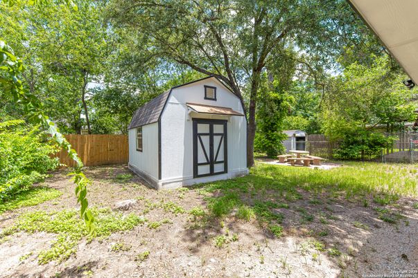 Backyard, Exterior