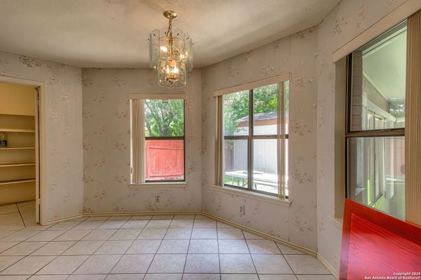 Chandelier, Empty room, Interior