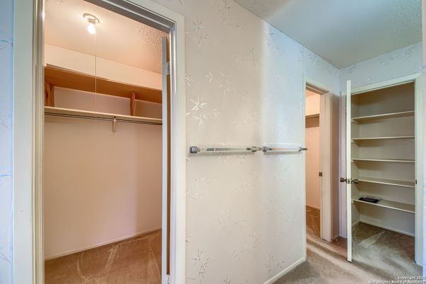 Interior, Walk-in Closets