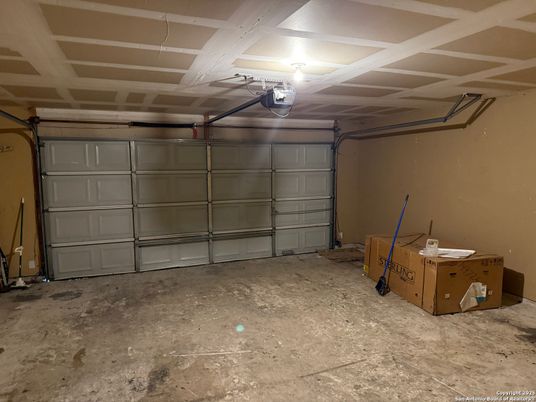 Garage, Interior