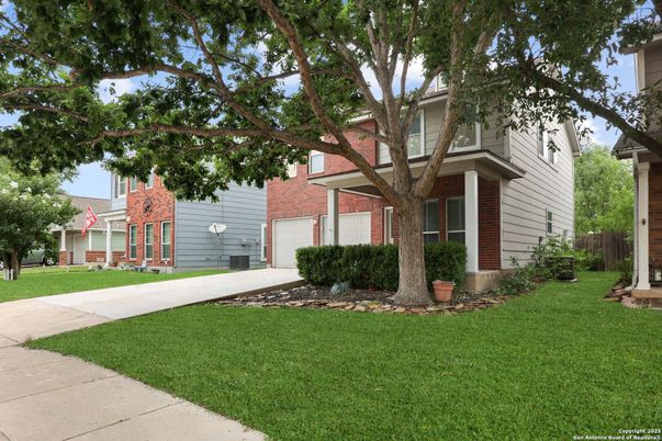 Attached, Exterior, Facade, Brick Facade, Split Level
