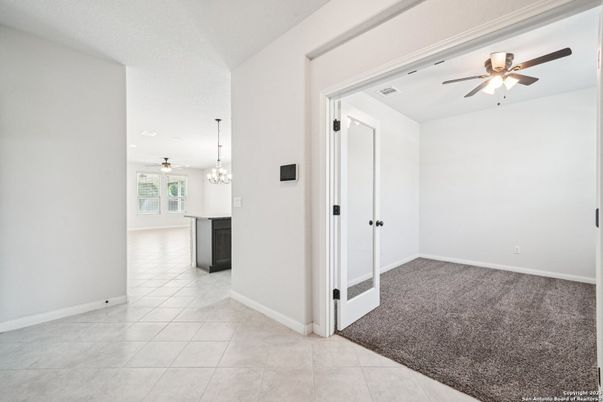 Chandelier, Empty room, Interior, Pendant Lights, Recessed Lighting