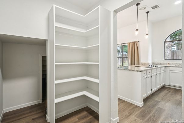 Interior, Pendant Lights, Recessed Lighting, Wood Texture Flooring