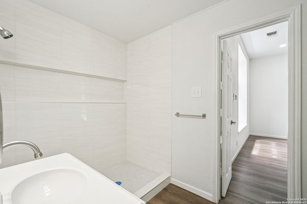 Bathroom, Interior, Recessed Lighting, Wood Texture Flooring