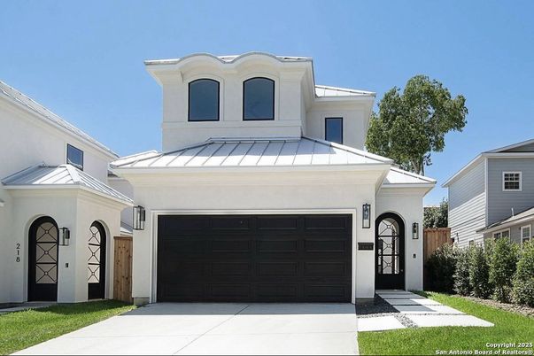 Attached, Exterior, Facade, Modern