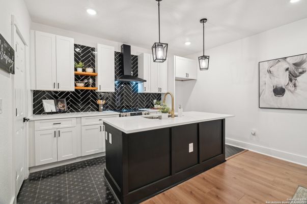 Interior, Kitchen, Pendant Lights, Recessed Lighting, Wood Texture Flooring