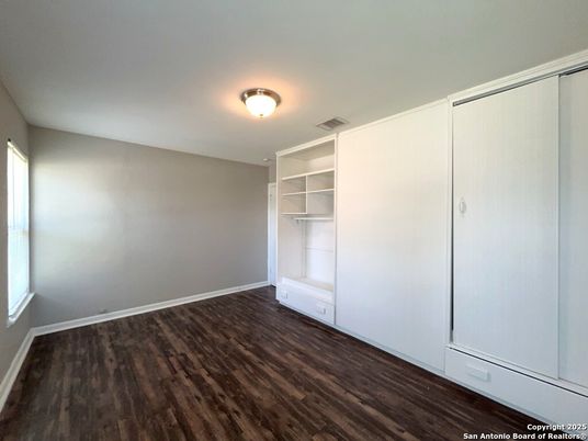 Empty room, Interior, Walk-in Closets, Wood Texture Flooring