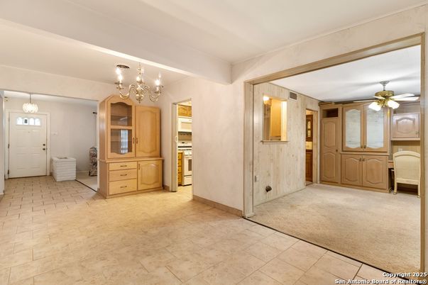 Chandelier, Interior, Pendant Lights