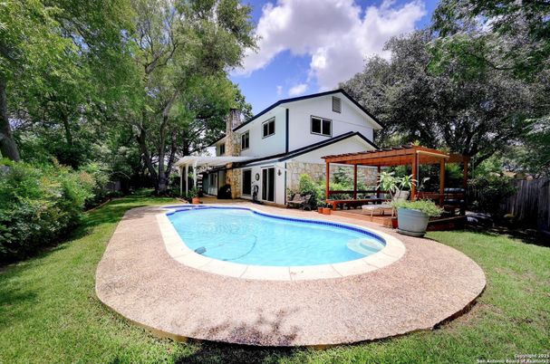 Backyard, Exterior, Pool