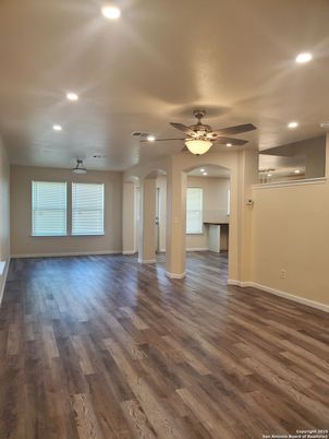 Empty room, Interior, Recessed Lighting, Wood Texture Flooring