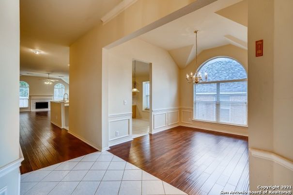 Chandelier, Empty room, Interior, Pendant Lights, Wood Texture Flooring