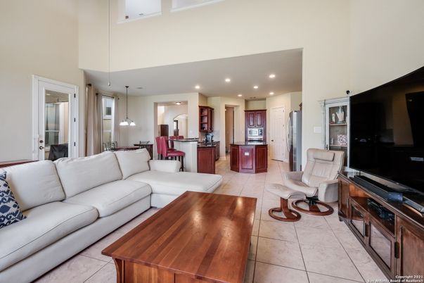 Dining room, Interior, Kitchen, Living room, Pendant Lights, Recessed Lighting, Stainless Steel Appliances