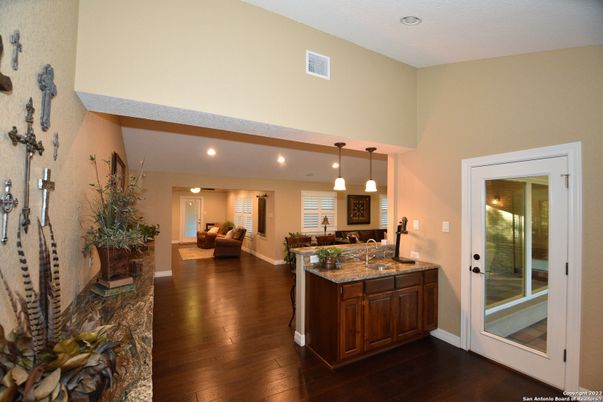 Interior, Kitchen, Living room, Pendant Lights, Recessed Lighting, Wood Texture Flooring