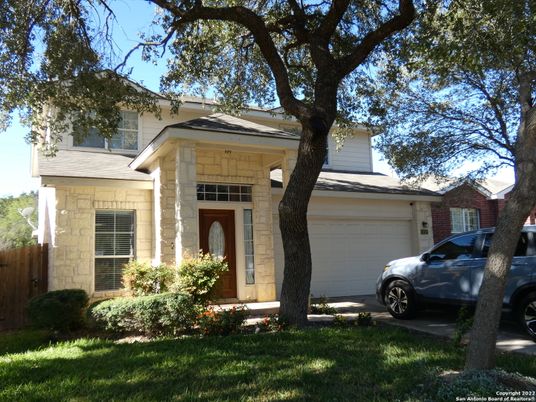 Attached, Exterior, Facade, Modern