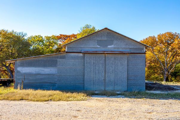 Detached Garage, Exterior