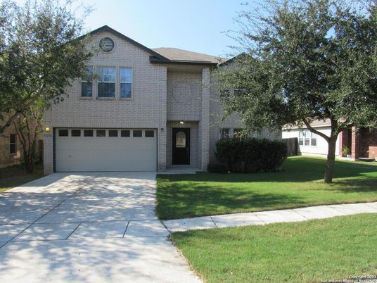 Attached, Exterior, Facade, Brick Facade, Split Level