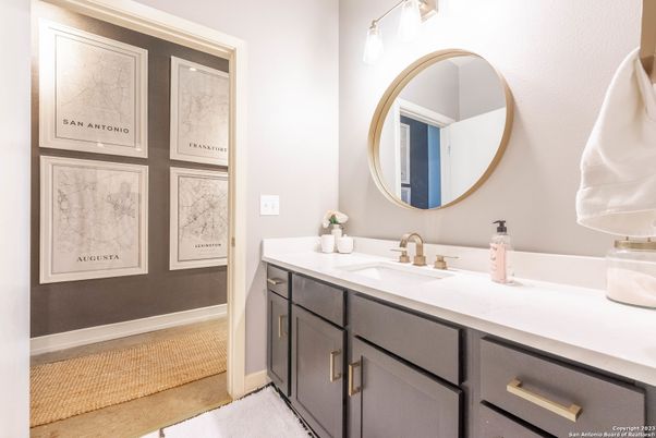 Bathroom, Dual Sink Vanities, Interior