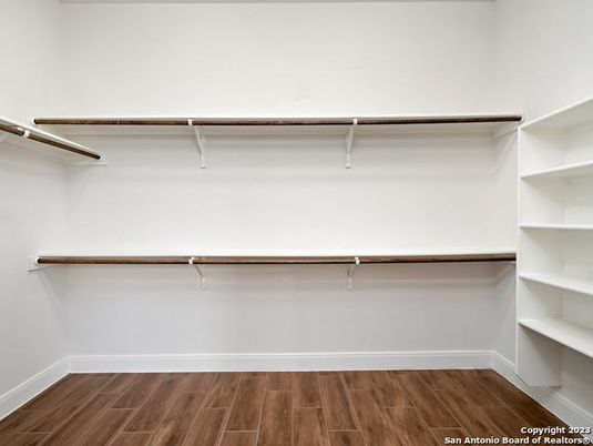Interior, Walk-in Closets, Wood Texture Flooring