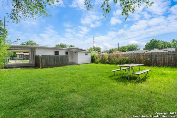 Backyard, Exterior