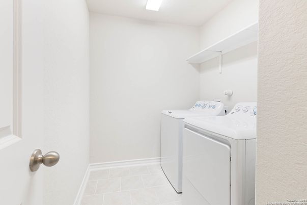 Interior, Washer