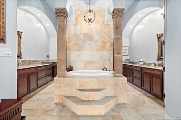 Bathroom, Dual Sink Vanities, Interior, Pendant Lights, Recessed Lighting