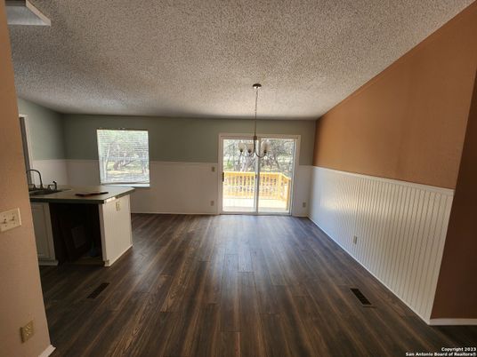 Empty room, Interior, Pendant Lights, Wood Texture Flooring