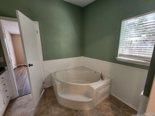 Bathroom, Free Standing Baths, Interior