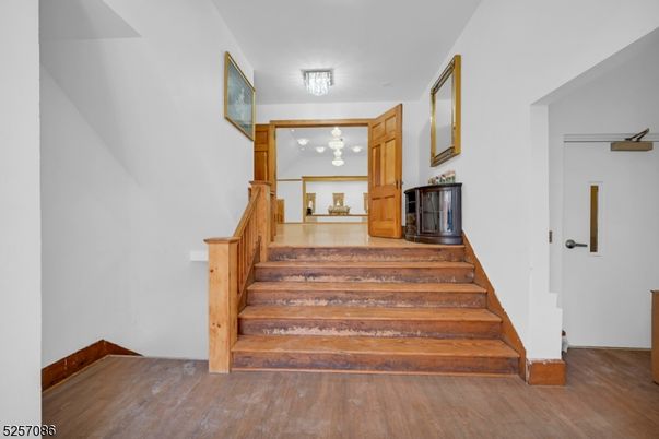 Interior, Pendant Lights, Wood Texture Flooring