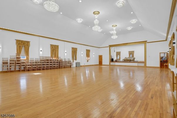 Chandelier, Empty room, Interior, Recessed Lighting, Wood Texture Flooring