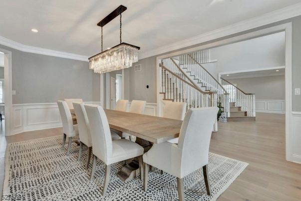 Chandelier, Dining room, Interior, Recessed Lighting, Wood Texture Flooring