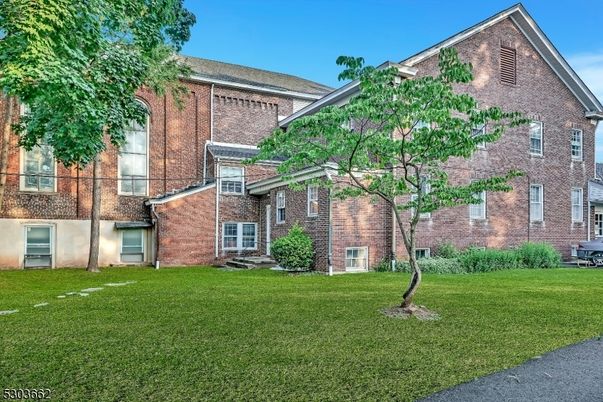 Exterior, Facade, Brick Facade, Brick Traditional