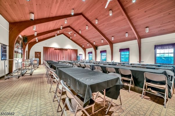 Dining room, Interior, Recessed Lighting, Wooden Beams, Wooden Ceilings
