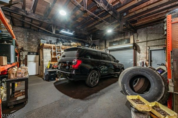 Garage, Interior, Stone Walls