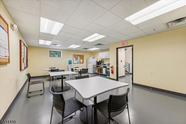 Dining room, Interior, Kitchen, Recessed Lighting