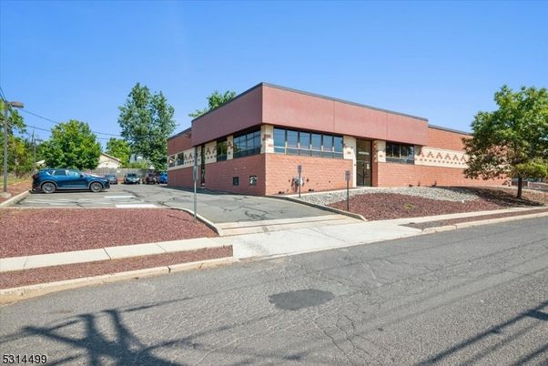 Exterior, Facade, Brick Facade, Modern