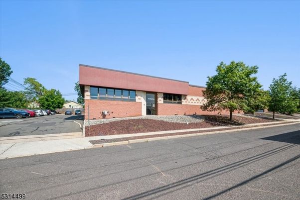Exterior, Facade, Brick Facade, Modern