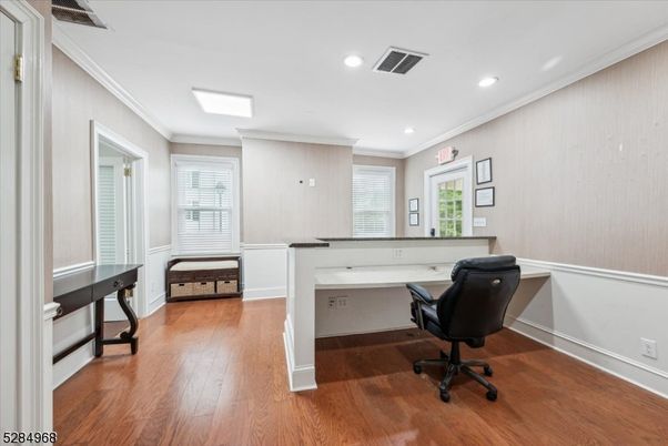 Home Office, Interior, Recessed Lighting, Wood Texture Flooring