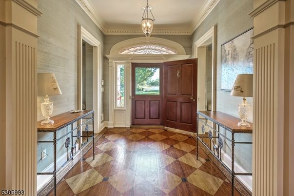 Interior, Pendant Lights, Wood Texture Flooring