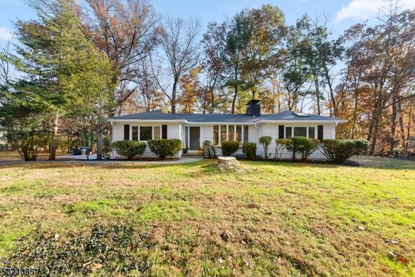 Backyard, Exterior, Facade, Ranch